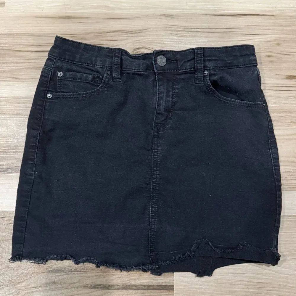 Garage Black Cutoff Jean Mini Skirt Women’s Medium